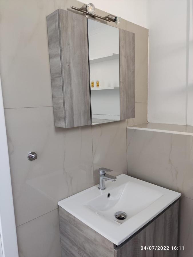 Smyrnis Apartments إرموبولّي المظهر الخارجي الصورة