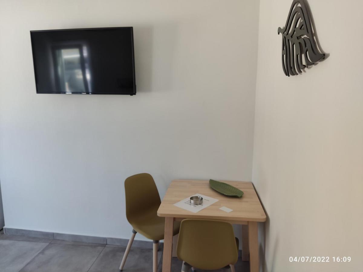 Smyrnis Apartments إرموبولّي المظهر الخارجي الصورة