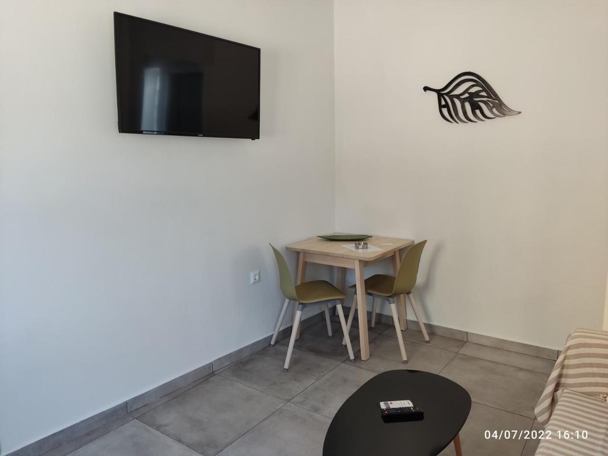 Smyrnis Apartments إرموبولّي المظهر الخارجي الصورة